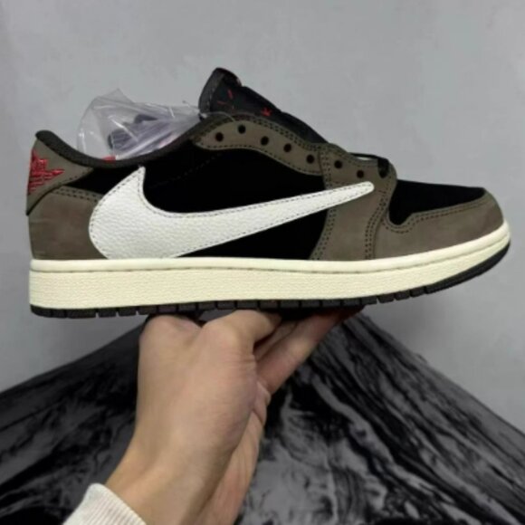 Travis Scott X Air Jordan 1 Retros Low OG Mocha. - Picture 1 of 7